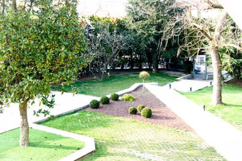 Villa Magnolie Corbetta Kültér fotó